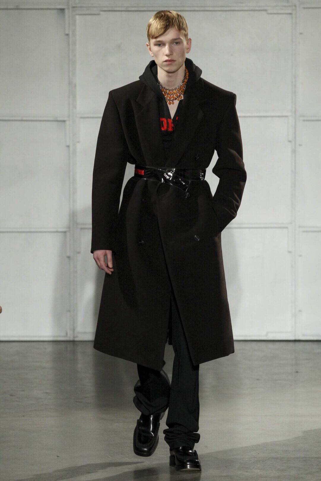 Raf Simons: Menswear AW17 - 10 Magazine